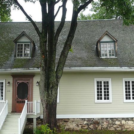 La Maison Ancestrale Guérard Saint-Laurent-de-l'ile d'Orleans Exterior foto